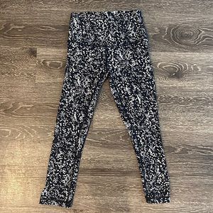 Lululemon High Rise Align Crop 21” Chirasu Black